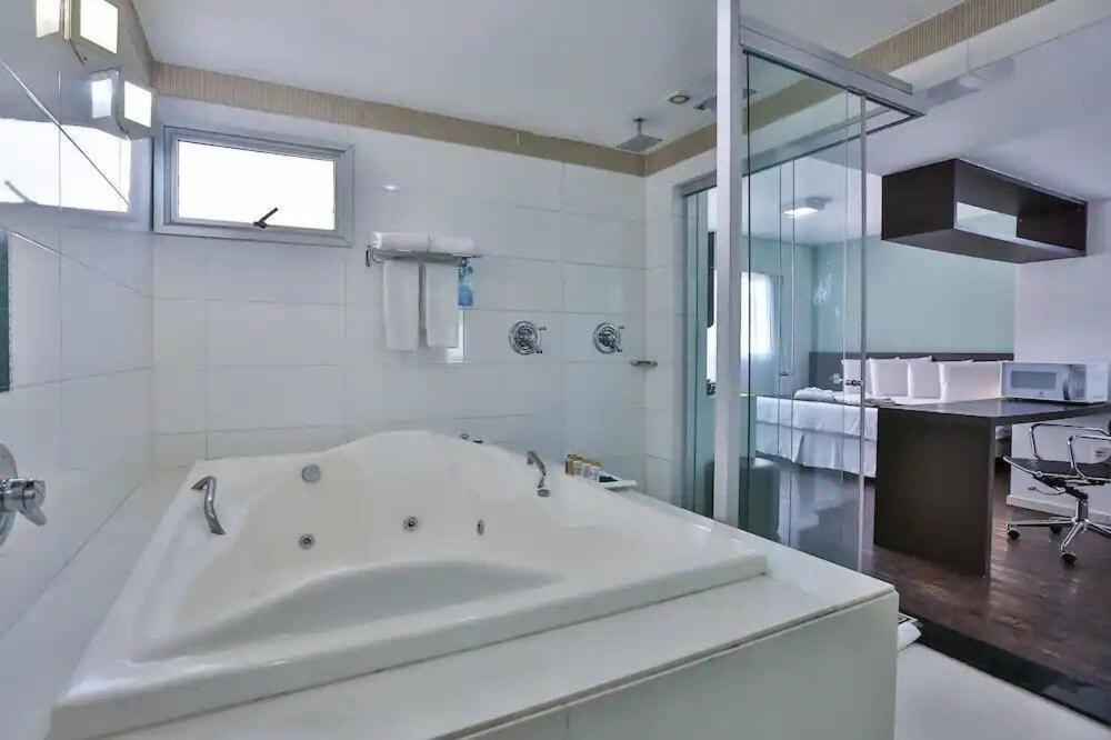 Flat Com Jacuzzi Na Lagoa Da Pampulha Бело Оризонти Екстериор снимка